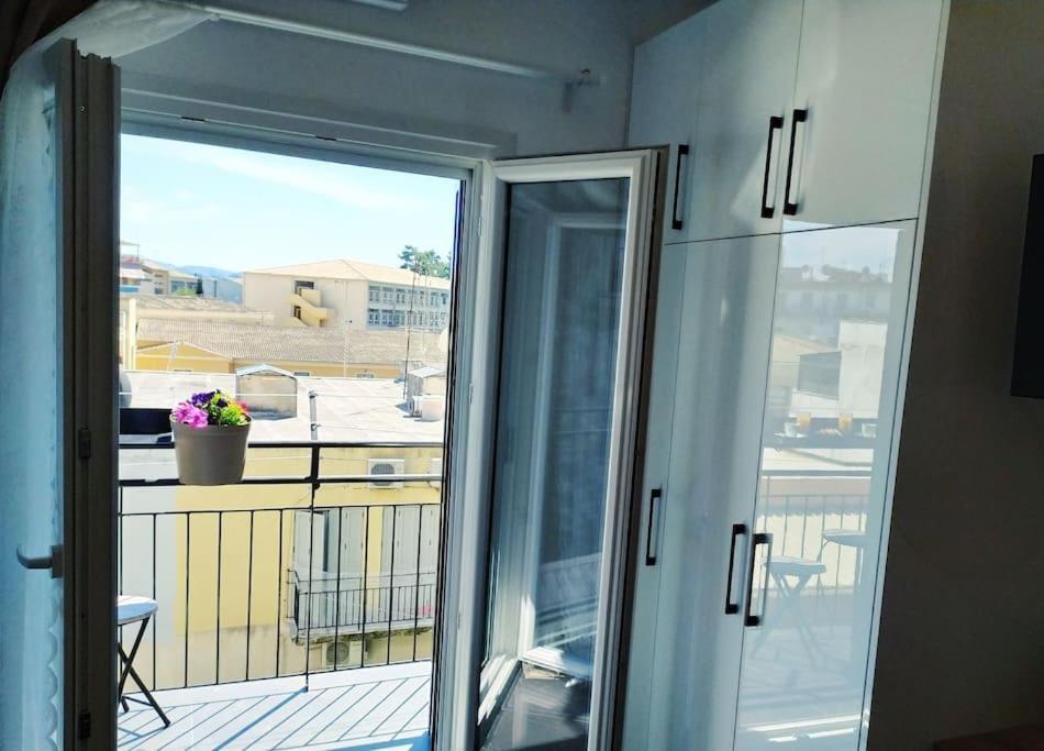 Chrysa'S Cozy Apartment Corfu  Exterior photo